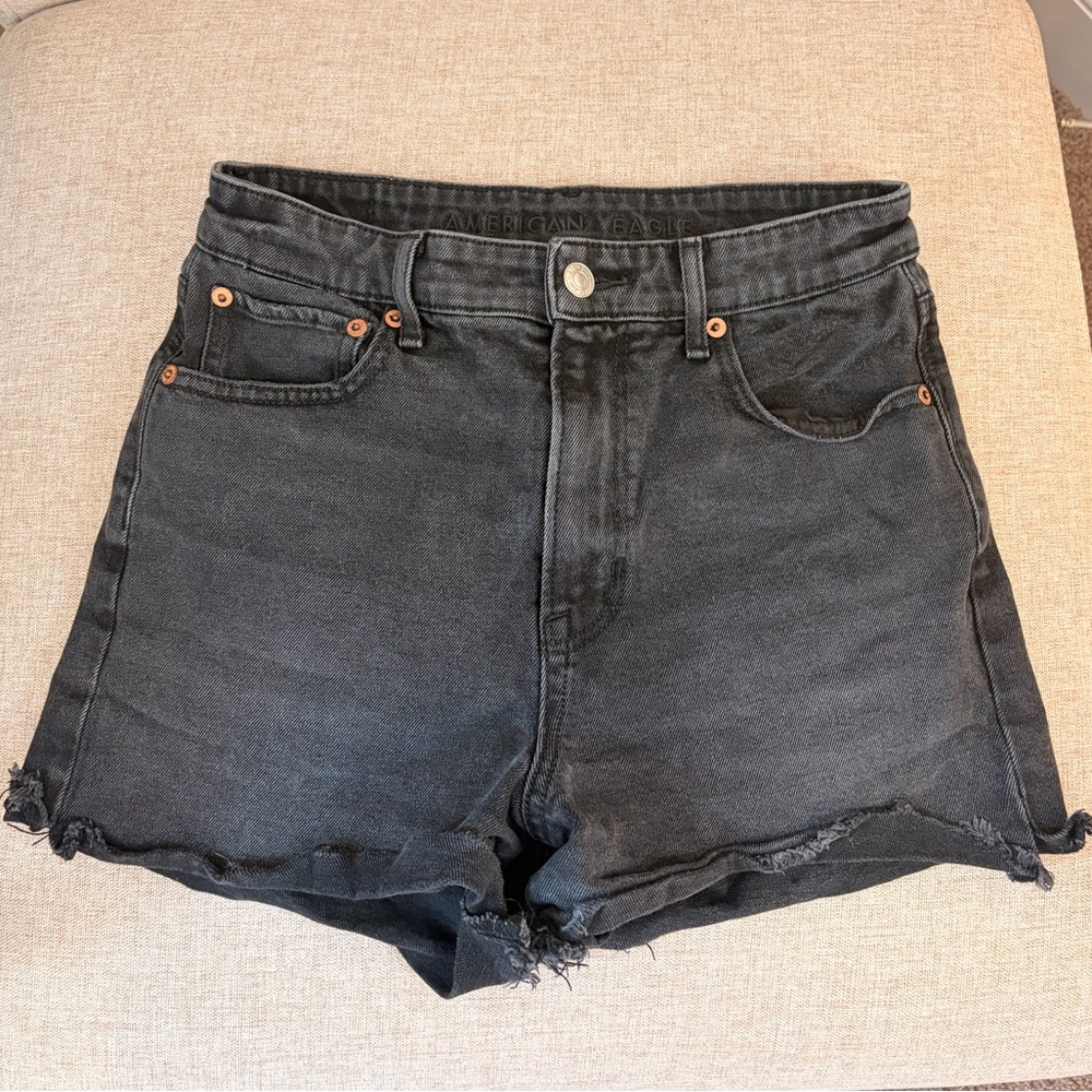American Eagle AE Dark Gray Distressed Denim Shorts 3” Inseam Size 0